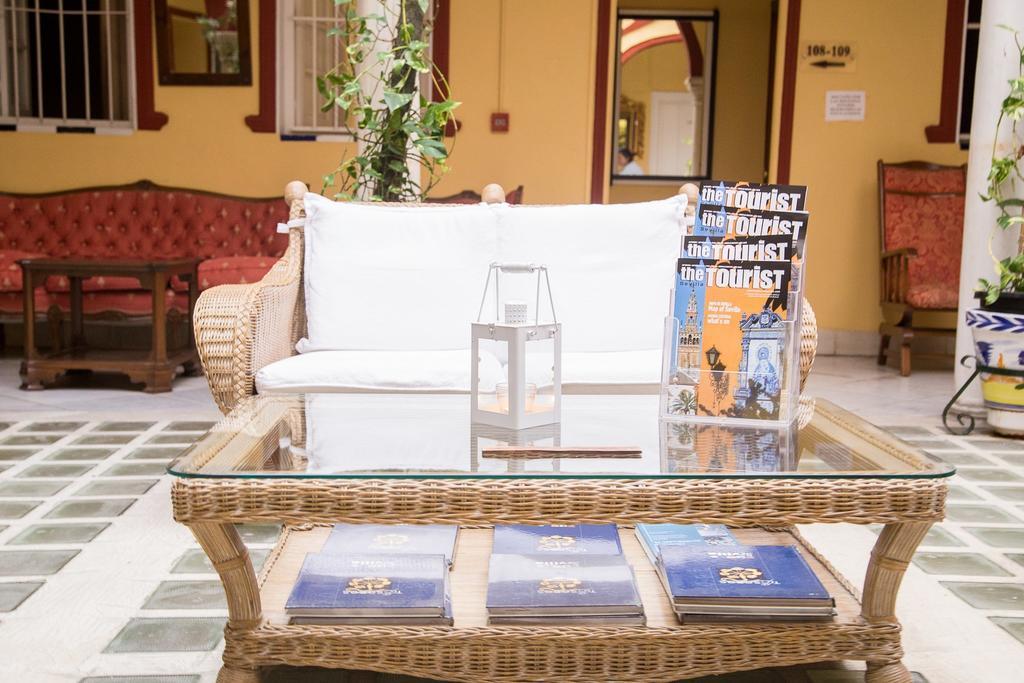 Hostal Sierpes Sevilla Exterior foto